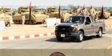 المتحدث العسكرى : القائد العام للقوات المسلحة يشهد إجراءات تفتيش الحرب لأحد تشكيلات المنطقة المركزية العسكرية