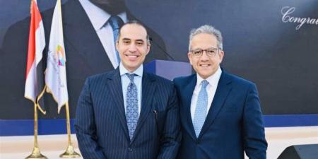 وزير الشئون النيابية يهنئ الدكتور خالد العناني باعتماد اليونسكو انتخابه مديرًا عامًا للمنظمة