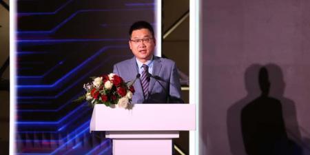 وزير الاتصالات يشهد احتفالية هواوي بمرور 25 عامًا في مصر