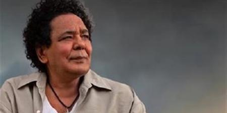 مصطفى كامل يُطمئن جمهور الكينج محمد منير: "حالته مستقرة"