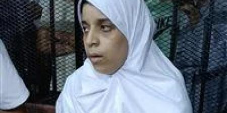 وصول المتهمة بقتل زوجها وأطفاله الـ6 بدلجا في المنيا لجلسة النطق بالحكم