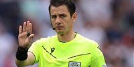 راسب في اختبار اللياقة البدنية ويمثل ذكري سيئة لمدافع الأهلي.. خليل أموت حكم نهائي السوبر المصري