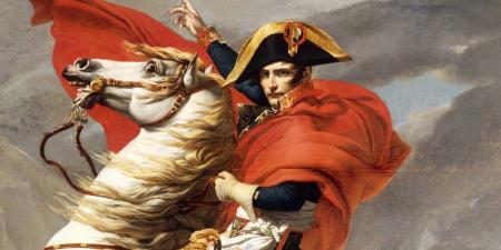 نابليون بونابرت يعلن نفسه القنصل الأول ويحكم فرنسا