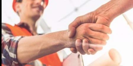 خطوات تقديم شكوى ضد صاحب العمل إلكترونيًا عبر موقع وزارة العمل 2025