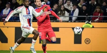 باريس سان جيرمان يفوز على ليون بصعوبة في الدوري الفرنسي