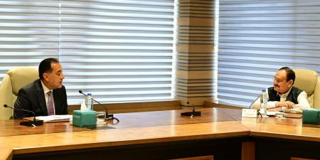 رئيس الوزراء يلتقى وزير الصحة والكيماويات والأسمدة الهندي.. صور