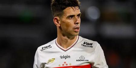 ساو باولو البرازيلي يعلن نقل أوسكار إلى المستشفى بعد فحوصات طبية مقلقة