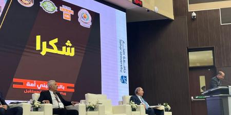 رئيس جامعة المنصورة يستعرض تجربتها كجامعة منتجة في ملتقى توأمة الجامعات العربية بسلطنة عُمان