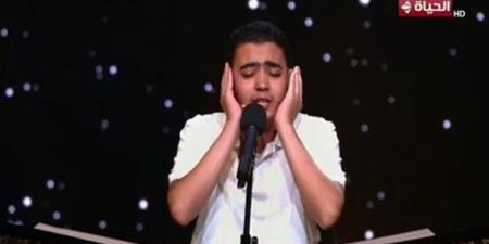 دولة التلاوة.. الشيخ حسن عبدالنبي يُصحح أداء المتسابق شهاب أحمد لتلاوته
