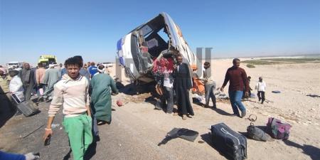 ارتفاع عدد ضحايا حادث انقلاب أتوبيس رحلات بالأقصر لـ26 متوفيًا ومصابًا