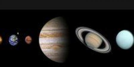 مفاجأة فلكية مرعبة.. نجوم تتحول إلى "قتلة كواكب" تبتلع أتباعها القريبين