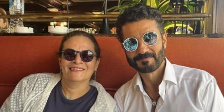 تستاهل مليون تكريم.. كاملة أبو ذكرى تهنئ خالد النبوي بعد تكريمه بمهرجان القاهرة