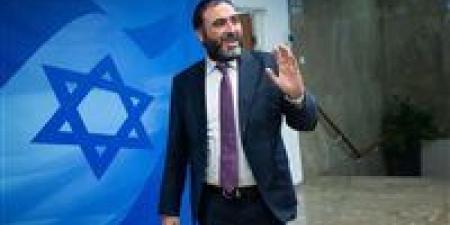 غزيّون يغادرون مطار رامون إلى وجهات دولية بتنسيق خاص