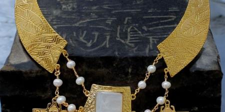 مصممة الحُلي هاجر نبيل: "نَفَر" مجموعة تحتفل ببهاء الحضارة المصرية القديمة