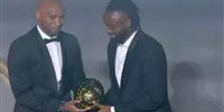 فيستون ماييلي هداف بيراميدز يفوز بجائزة أفضل لاعب داخل قارة إفريقيا 2025