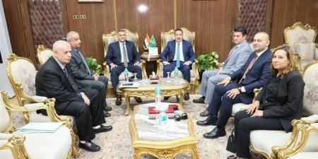 محافظ المنوفية يبحث تطوير خدمات التأمين الاجتماعي وتحسين تجربة أصحاب المعاشات