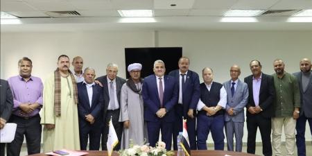 تفاصيل اجتماع المدير التنفيذى لجهاز حماية البحيرات والثروة السمكية بممثلى الاتحاد التعاونى