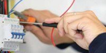 قانون الكهرباء الجديد يرفع العقوبات.. السجن والغرامة للمخالفين