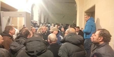 المصريون في فرنسا يحتشدون أمام اللجان الانتخابية