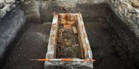 اكتشاف تابوت روماني مغلق منذ 1700 عام يعيد كتابة تاريخ أكوينكوم