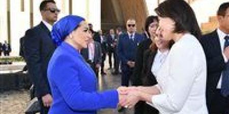 السيدة انتصار السيسي تبدي فخرها باستقبال السيدة “كيم هي-كيونج”