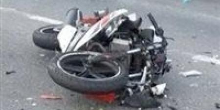 مصرع مواطن في حادث تصادم دراجة نارية بشجرة بالفيوم