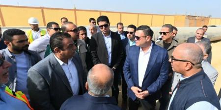 وزير الإسكان يوجه بإنشاء بوابة لمدينة الفيوم الجديدة تُراعي الطابع العمراني