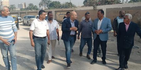 جولة ميدانية لنائب محافظ الجيزة لمتابعة مشروعات الرصف بمدينة الحوامدية