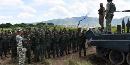 تحرك عسكري أمريكي وشيك.. شركات طيران كبرى تعلق رحلاتها لفنزويلا