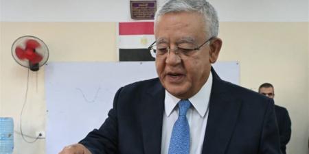 المستشار الدكتور حنفي جبالي يدلي بصوته في انتخابات مجلس النواب