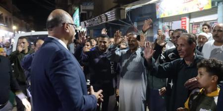 محافظ القليوبية يتابع سير العملية الانتخابية ليلا في بنها والعبور ويشيد بوعي المواطنين