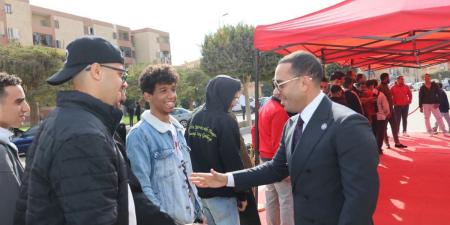 النائب محمد زكي يدلي بصوته في انتخابات النواب 2025 بالتجمع الخامس