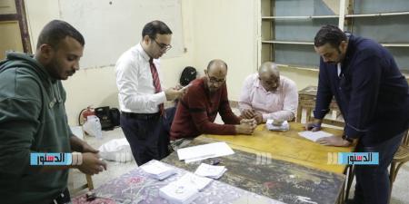 الغرفة المركزية للجبهة الوطنية تتابع فرز أصوات المرحلة الثانية من انتخابات النواب