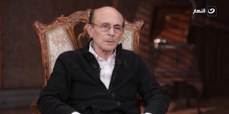 خسائر بـ10 ملايين جنيه.. محمد صبحي يكشف تفاصيل حريق مسرحه