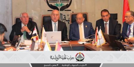 قيادات "الجبهة الوطنية" تتابع سير العملية الانتخابية بالغرفة المركزية للحزب