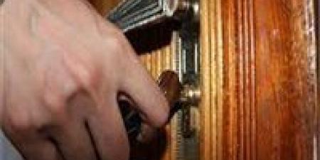 ضبط نصاب بالمنيا للاحتيال على المواطنين عبر بطاقات الدفع الإلكتروني