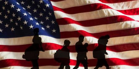 عاجل.. الحكومة الأمريكية تأمر بمراجعة أوضاع 200 ألف لاجئ