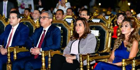وزيرة التنمية المحلية ومحافظ الفيوم يفتتحان مهرجان الفيوم السينمائي الدولي لأفلام البيئة
