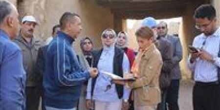 لبحث مشروع التوثيق الرقمي.. نائب محافظ الوادي الجديد ومديرة "اليونسكو" تتفقدان قرية القصر الإسلامية
