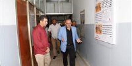 محافظ أسيوط يتابع البرامج التدريبية بمركز علوم الحاسب الآلي وتكنولوجيا المعلومات بالمحافظة وجودة الخدمات المقدمة للمتدربين