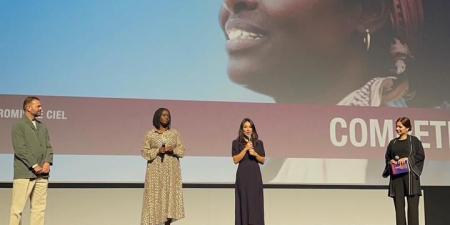 عرض عربي أول ناجح لـ فيلم سماء بلا أرض بالمهرجان الدولي للفيلم بمراكش