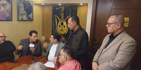 جموع الموسيقيين يفوضوا مصطفى كامل بإتخاذ كافة الاجراءات القانونية ضد المخالفين لحماية النقابة