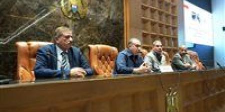 محافظ أسيوط يتابع استعدادات إعادة الانتخابات ويوجه بالإسراع في ملف تقنين أملاك الدولة