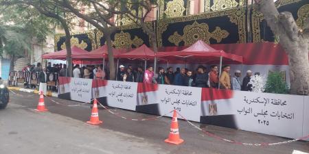 بدء توافد الناخبين للإدلاء بأصواتهم في جولة إعادة انتخابات مجلس النواب بدائرة الرمل