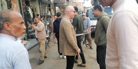 27 مخالفة إشغالات وسلع غذائية في حملة مكبرة بكفر شكر