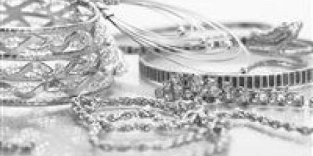 قفزة جديدة للفضة عالميًا تنعكس على السوق المصري.. والأونصة تُسجل مستوى قياسيًا تاريخيًا