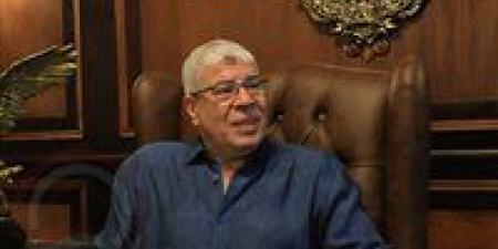 بعد كواليس مثيرة.. شوبير يؤكد انتهاء صفقة يزن النعيمات وتجديد عقد الشحات