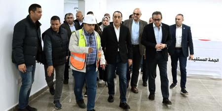 رئيس الوزراء يتفقد مشروع إنشاء مستشفى شبين القناطر المركزي.. صور