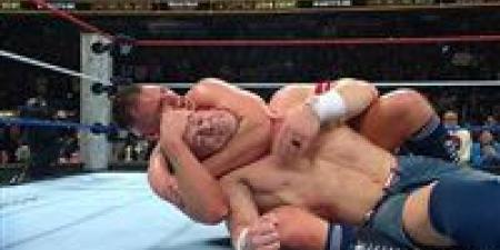 نهاية المشوار.. جون سينا يسقط أمام جونثر في نزال الوداع