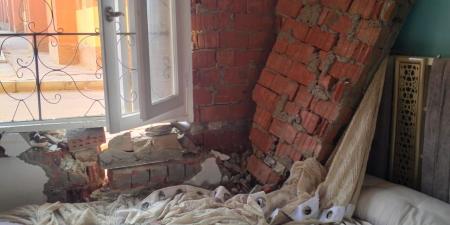 كنت مفكر نفسي بحلم.. أتوبيس مدرسي يقتحم غرفة نوم أسرة بمدينة بدر